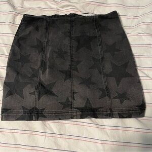 5/$25 SALE Tinseltown Size Large Black Star Mini Skirt
